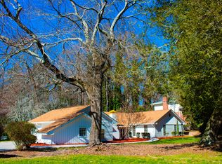 7230 Northgreen Dr, Sandy Springs, GA 30328