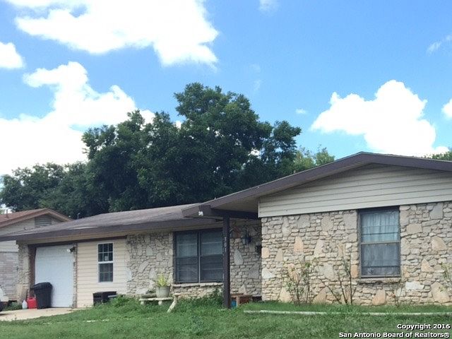 1st image of 301 Pecan Dr