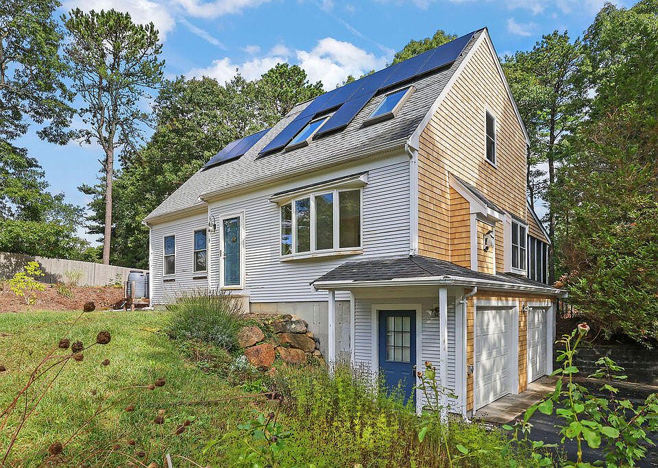 1st image of 9 Beachwood Road