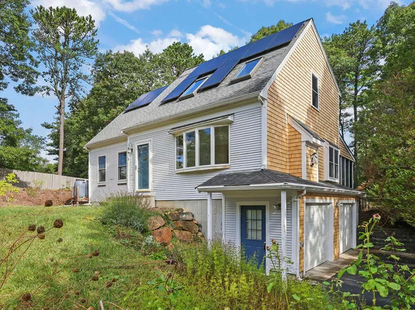 9 Beachwood Road, Bourne, MA 02532