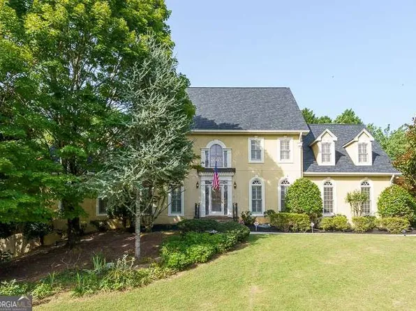 1357 Baniff Ct, Snellville, GA 30078