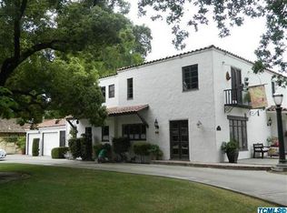 301 N Fairway St, Visalia, CA