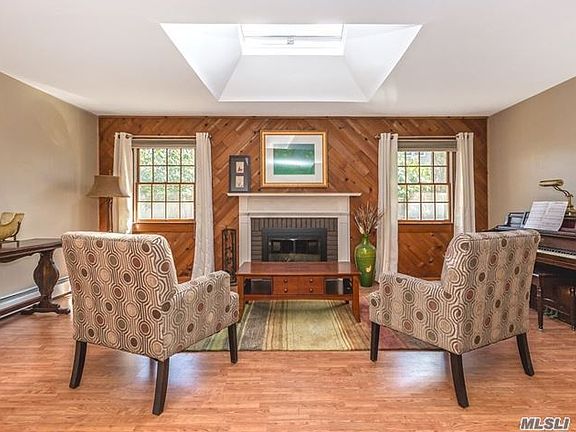 4th image of 7 Sheppard Ln
