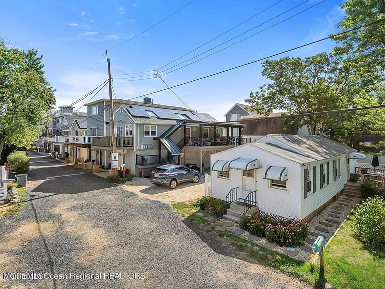 9 Gravelly Point Rd #4 — Photo 11