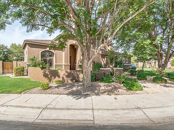 3rd image of 2890 S Illinois Pl