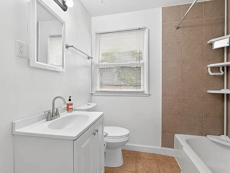 2255 Fenton St — Photo 3