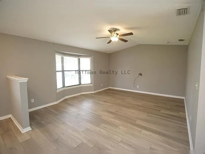 6005 Christy Ln — Photo 8