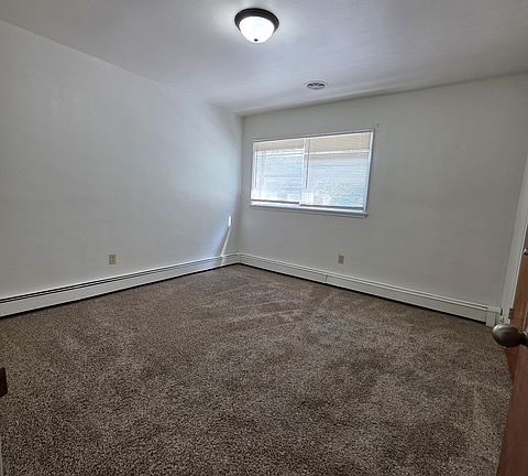 3rd image of 702 8th Ave N #710