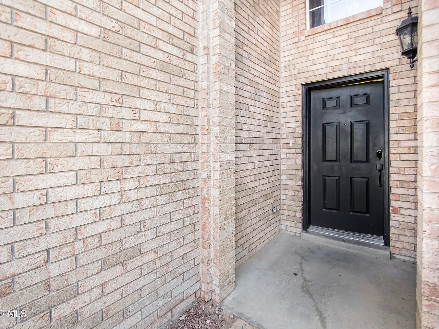5 bed, 3.5 bath, 2913 sqft, $3,950 — Photo 3