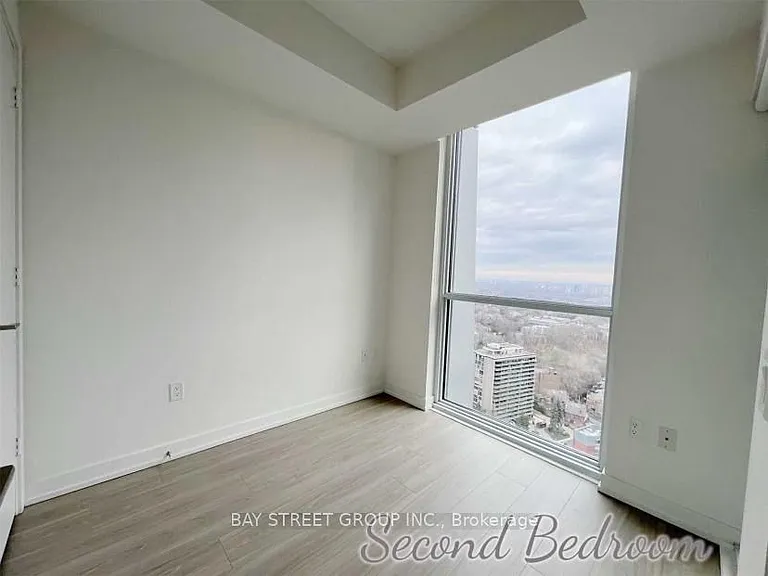 1 Yorkville Ave #2811 — Photo 12