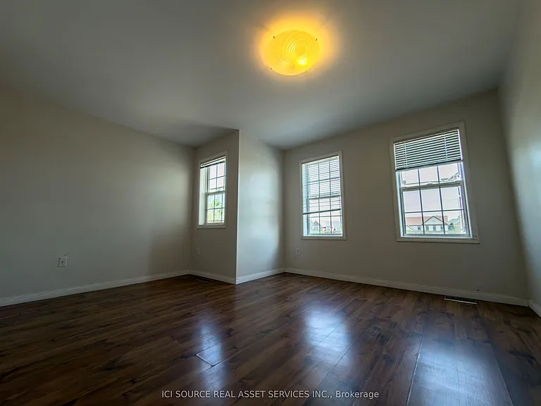 1573 Evans Ter — Photo 37