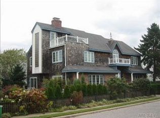 70 Biarritz St, Long Beach, NY 11561