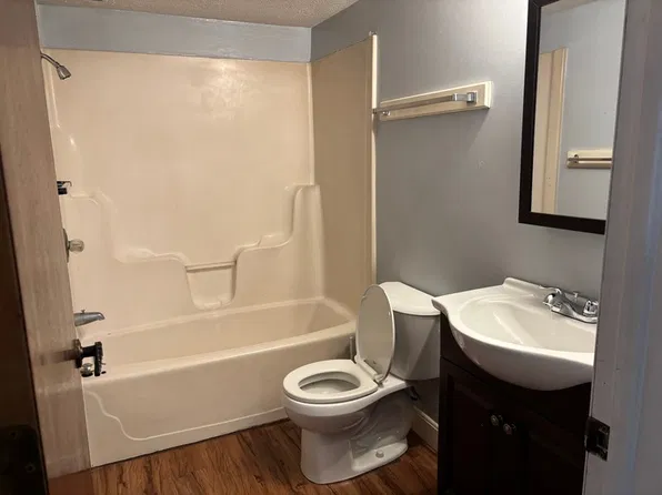 86 Hillside Dr #103, Eureka Springs, AR 72631