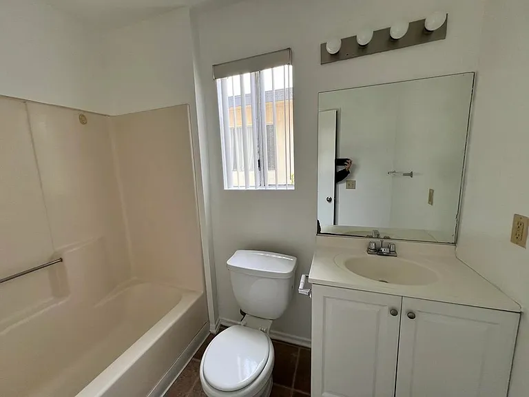 3671 Veteran Ave #3 — Photo 10
