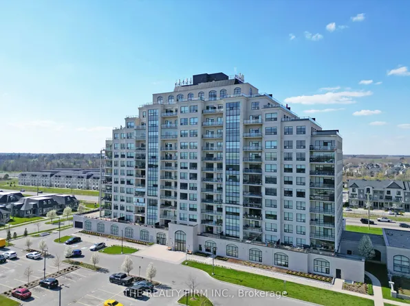 260 Villagewalk Blvd #708, London, ON N6G 0W6