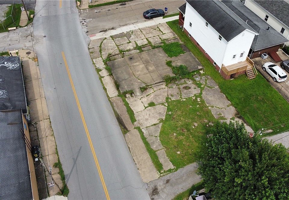 2nd image of 1300 S Zane Hwy