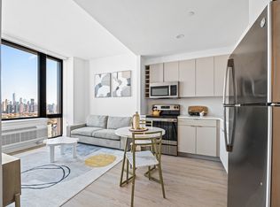 26 Van Reipen, Jersey City, NJ 07306