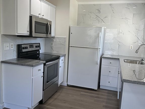 5th image of 100 Balcaro Way #44-1