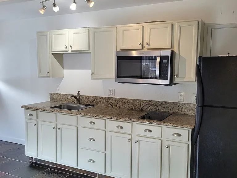 73-4337 Kukulu Pl — Photo 6