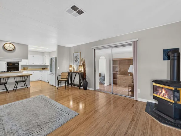 144 Holm Rd Spc 14, Watsonville, CA 95076