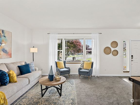 3rd image of 16803 118th Avenue Ct E