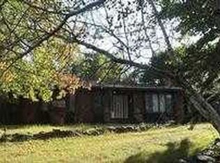 120 English Ivy Ct, Long Pond, PA 18334