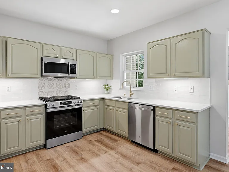 8972 Benchmark Ln — Photo 5