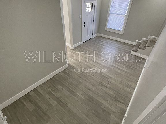 4th image of 321 E 31st St #1
