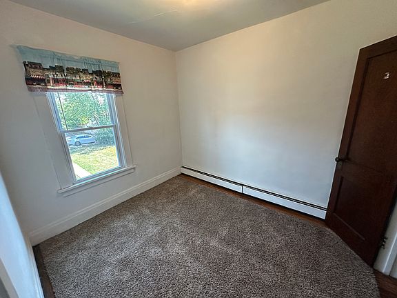 4th image of 424 Skillen St #16