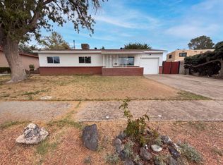 604 Maxine St NE, Albuquerque, NM 87123