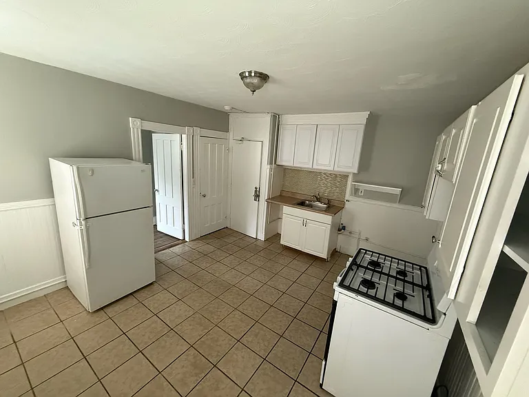173 Broad St #3W — Photo 11