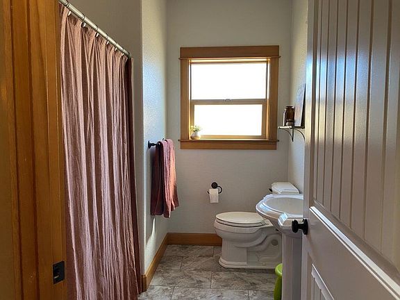 3rd image of 749 NW 8th St