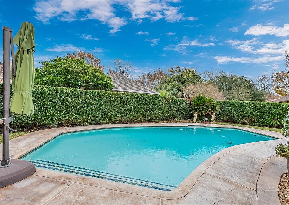 1st image of 2102 Country Mile Ln
