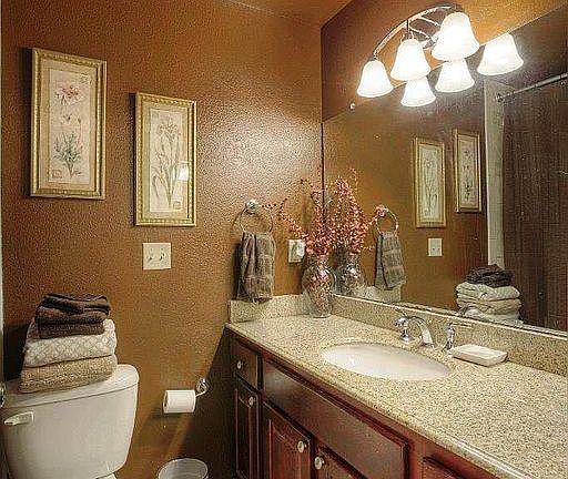 5th image of 701 17th Ave APT 205
