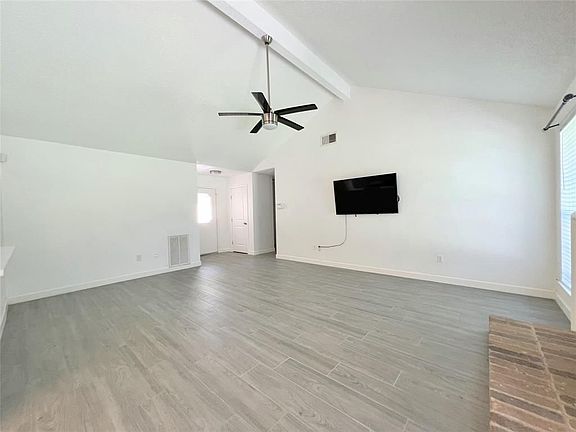 5th image of 3107 E Heatherock Cir