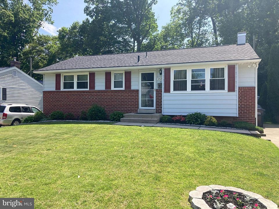 1st image of 2629 Newell Dr