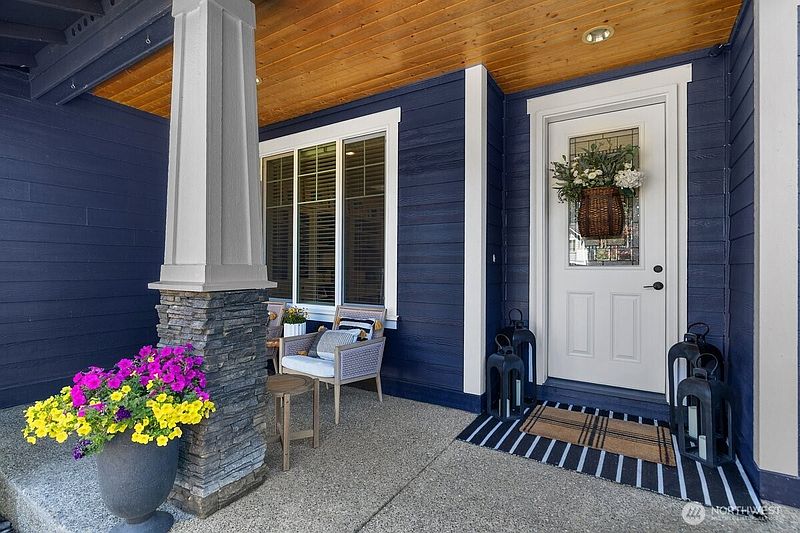 3rd image of 4823 Plover Street NE