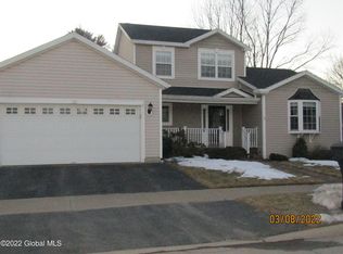 13 Callagan Dr, Saratoga Springs, NY 12866