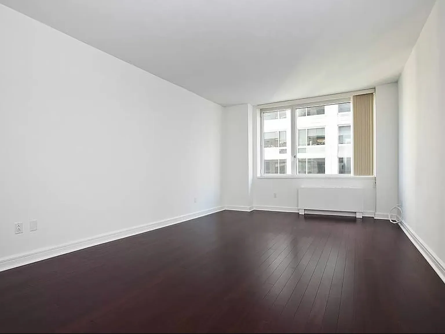 100 Riverside Boulevard — Photo 3