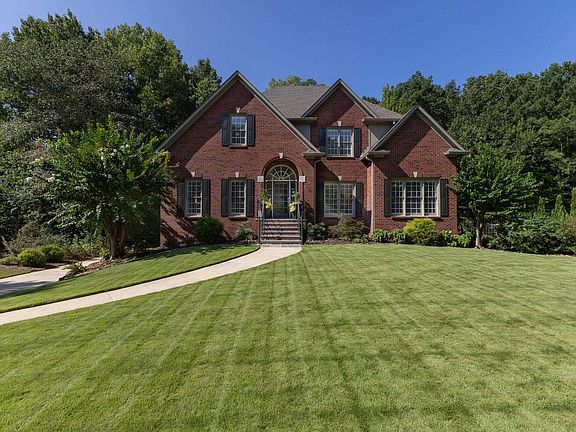 2nd image of 4064 Milner Way