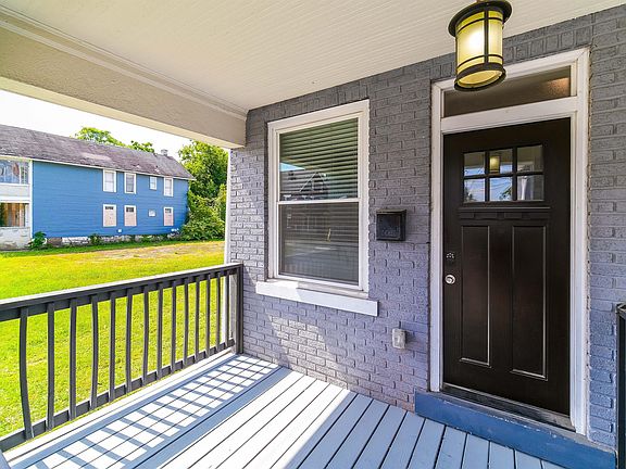 5th image of 329 Taylor Ave