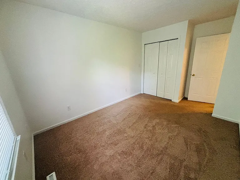 530 Kamran Dr — Photo 13