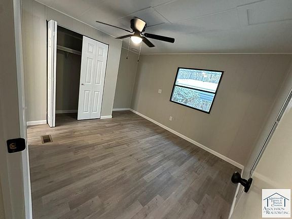 4th image of 445 Jessteen Ln