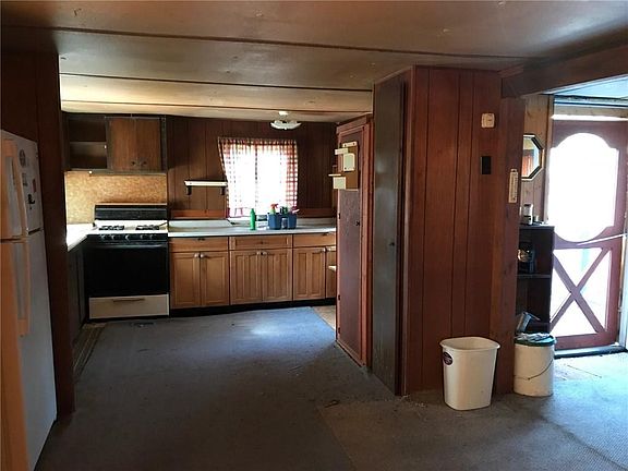 2nd image of 2081 McCann Dr