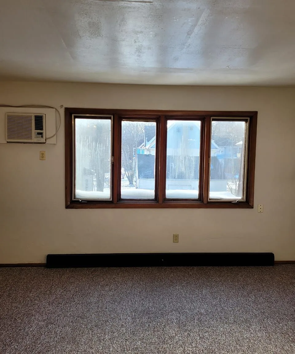 1 bed, 800 sqft, $1,100 — Photo 3
