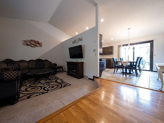 3rd image of 18760 English Ave