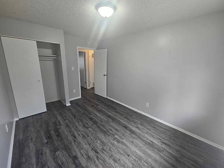 325 S Murray Blvd — Photo 16