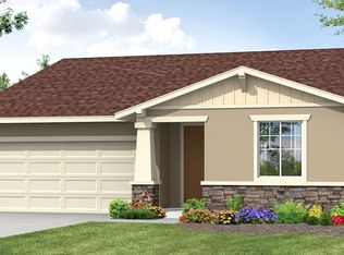 540 Pearl Dr, Lemoore, CA 93245