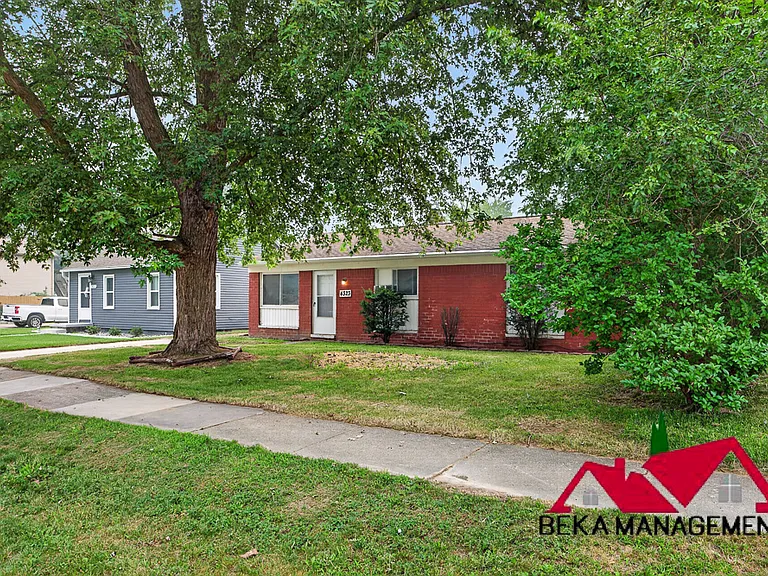 4323 Grace Ave — Photo 17