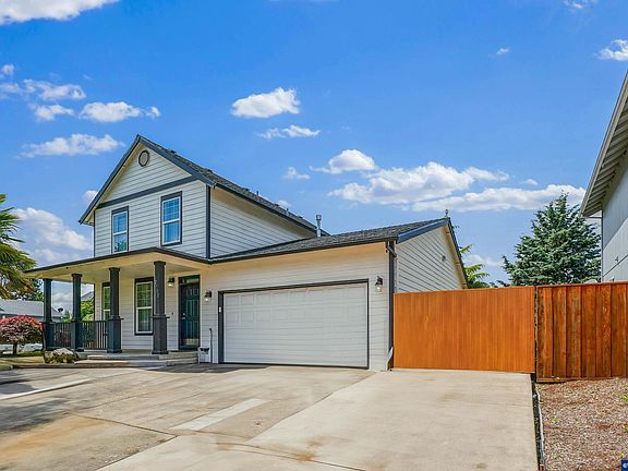 3rd image of 2511 Patriot St